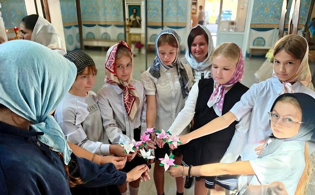 Воспитанницы класса благородных девиц школы&hellip;